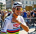 Daar is hij al! Van der Poel zet opener van Skoda Tour naar z'n hand! 