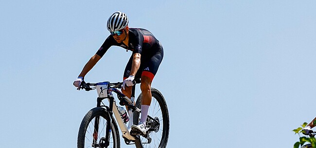 Wat een race! Pidcock verdedigt olympische MTB-titel na waanzinnig slot